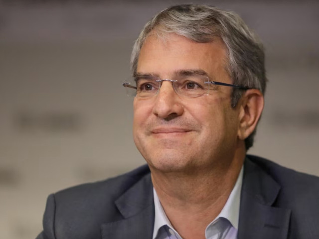 nestle ceo schneider sworn in